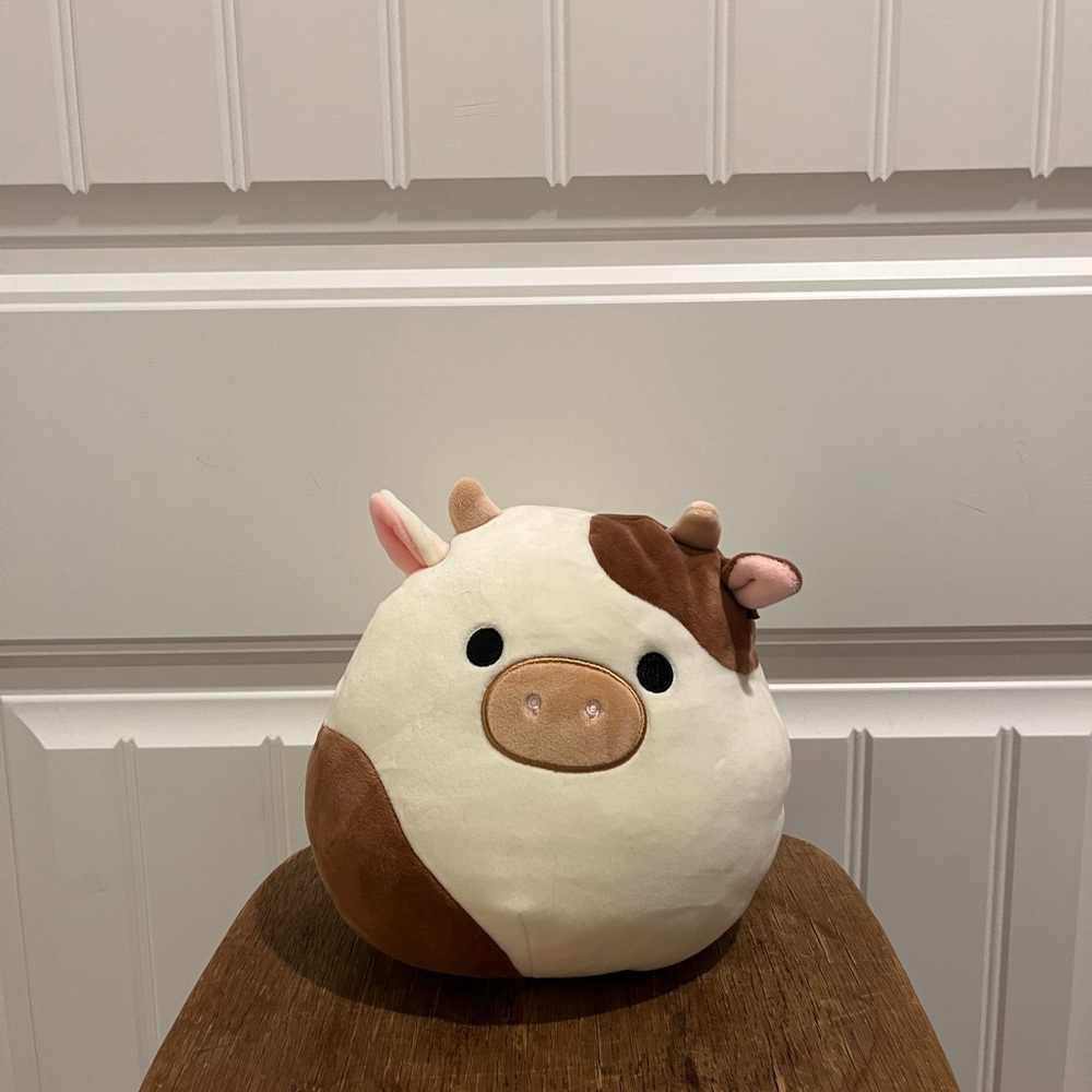 Ronnie the Brown Cow Squishmallow
